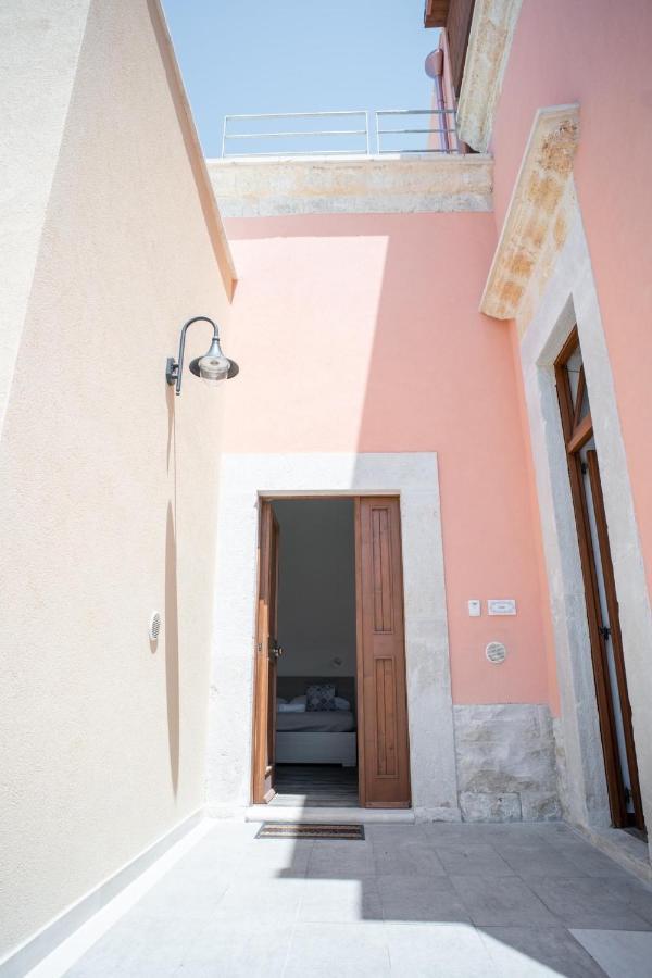 Il Germoglio Hotell Bisceglie Exteriör bild