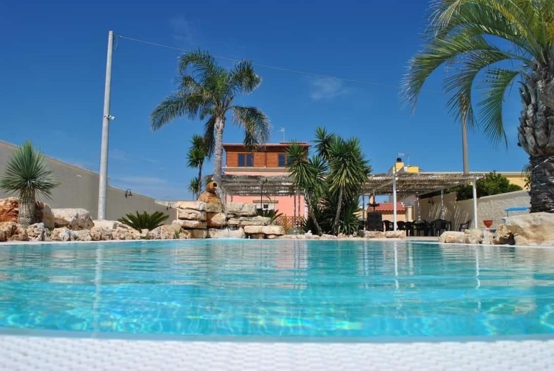 Il Germoglio Hotell Bisceglie Exteriör bild